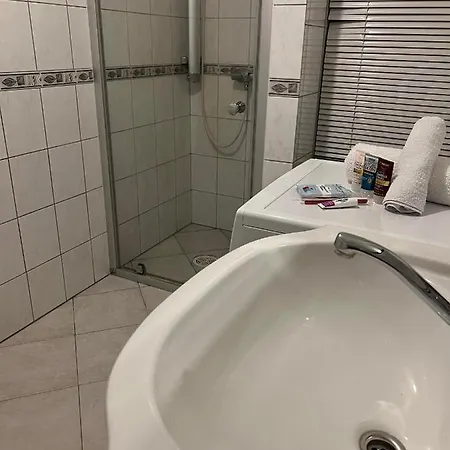 Apartment In Asane