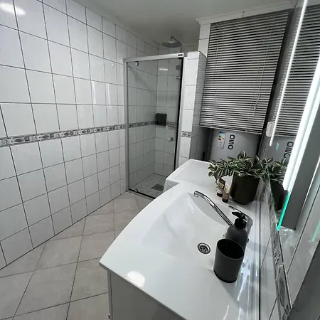 Apartment In Asane